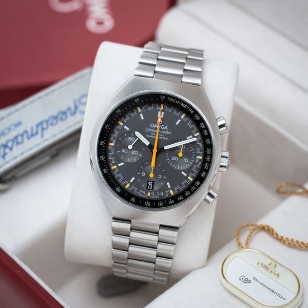 Omega Speedmaster MKII 327.10.43.50.06.001